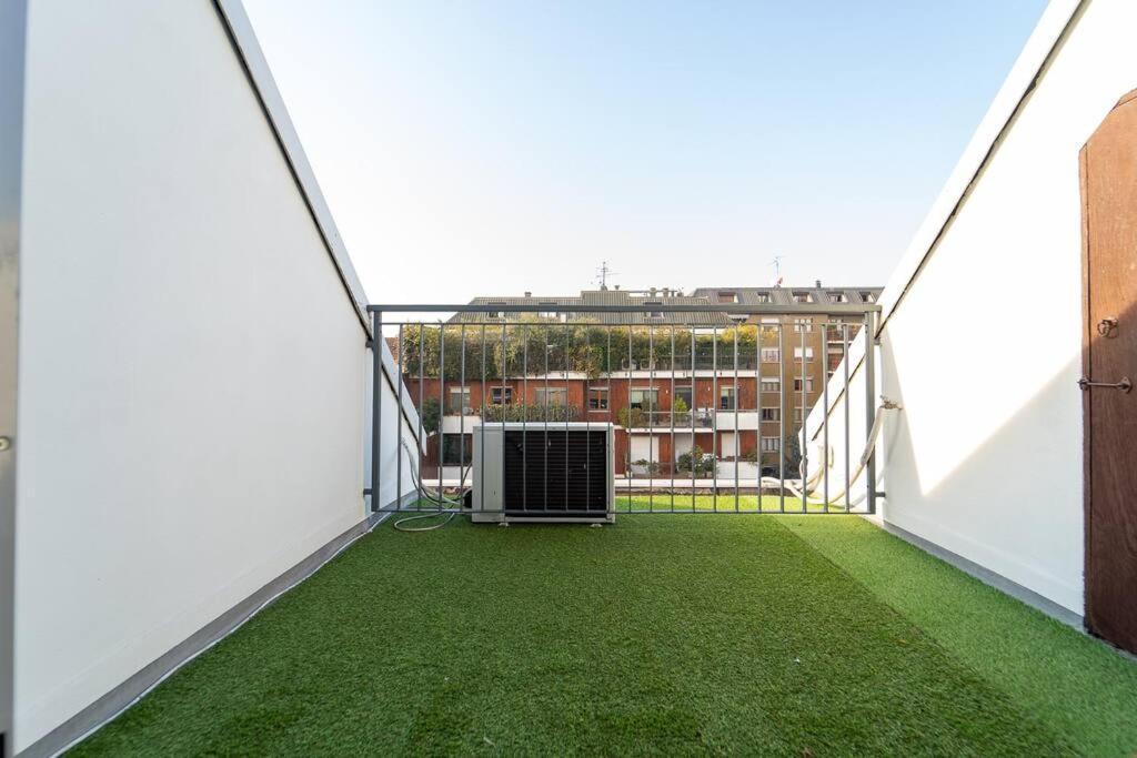 5 Giornate Apt Con Terrazzo E Garage Privato Milan Extérieur photo